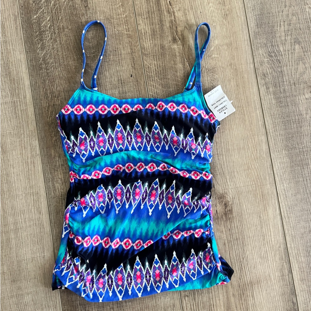NWT La Blanca Island Goddess Sz 6 Tankini TOP Underwire Ruched Sides RN 73156